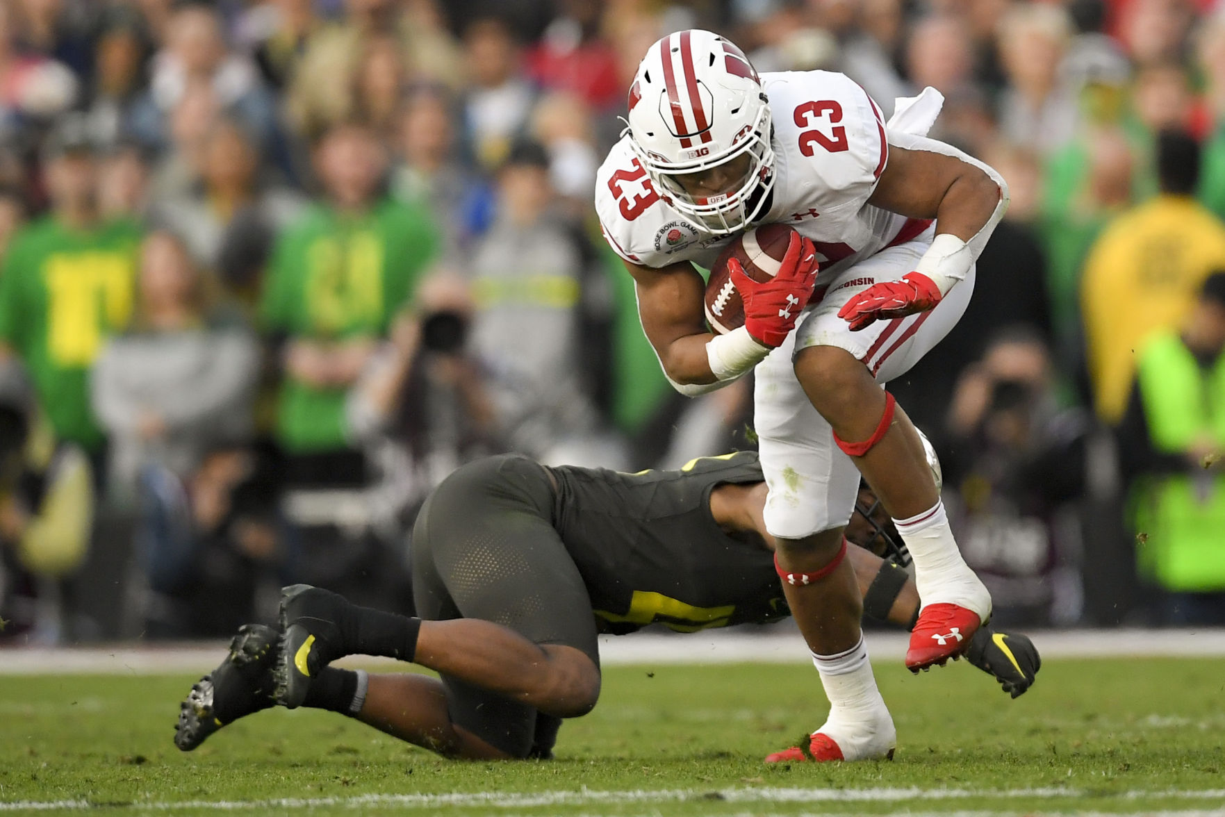 Ducks 28, Badgers 27